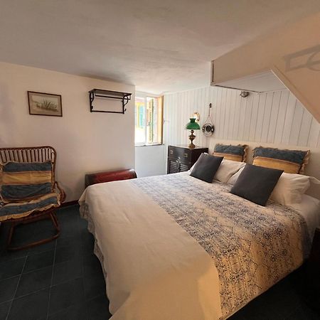 Rioroooms Oblo Apartment Riomaggiore Bagian luar foto