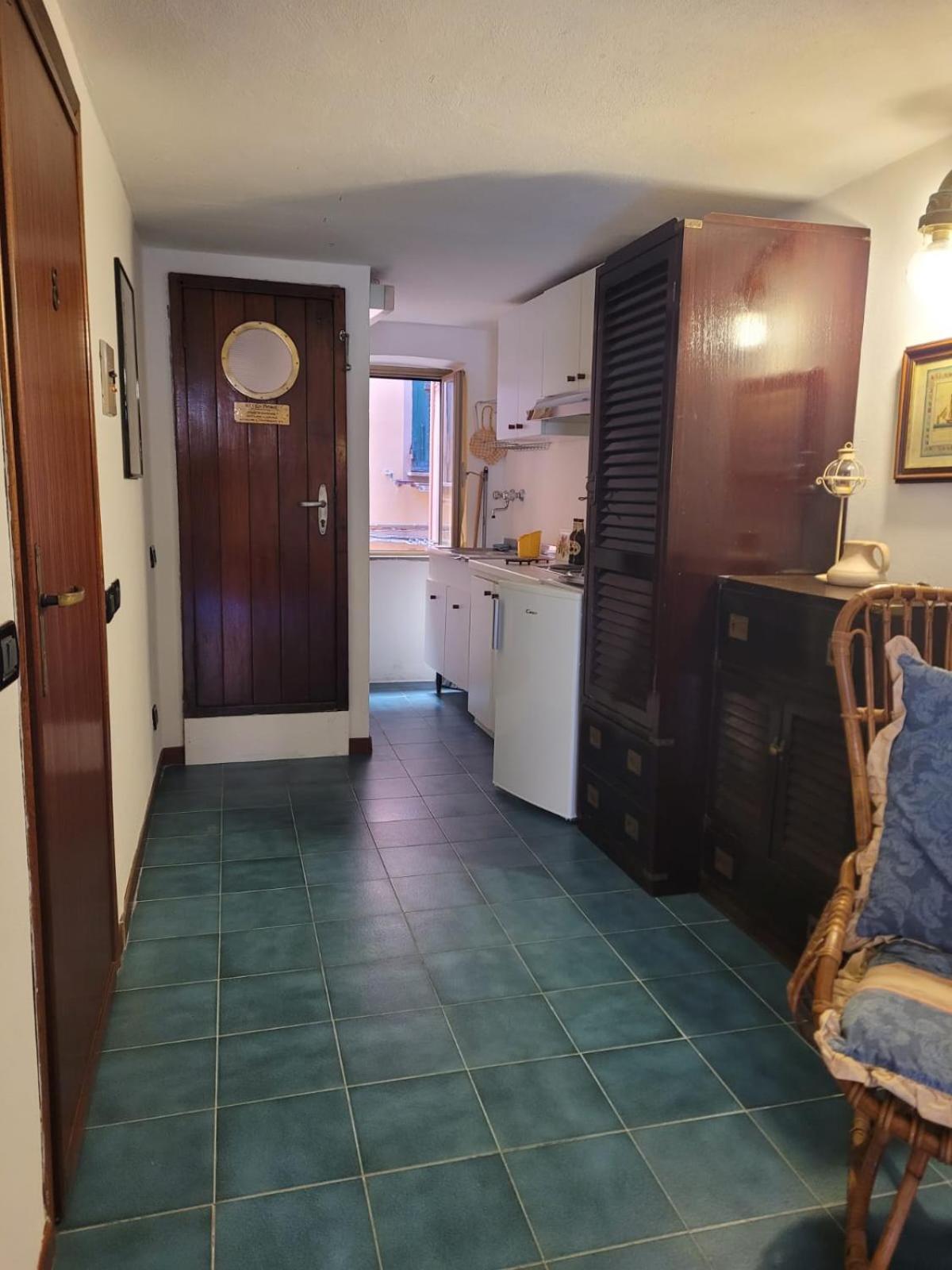 Rioroooms Oblo Apartment Riomaggiore Bagian luar foto